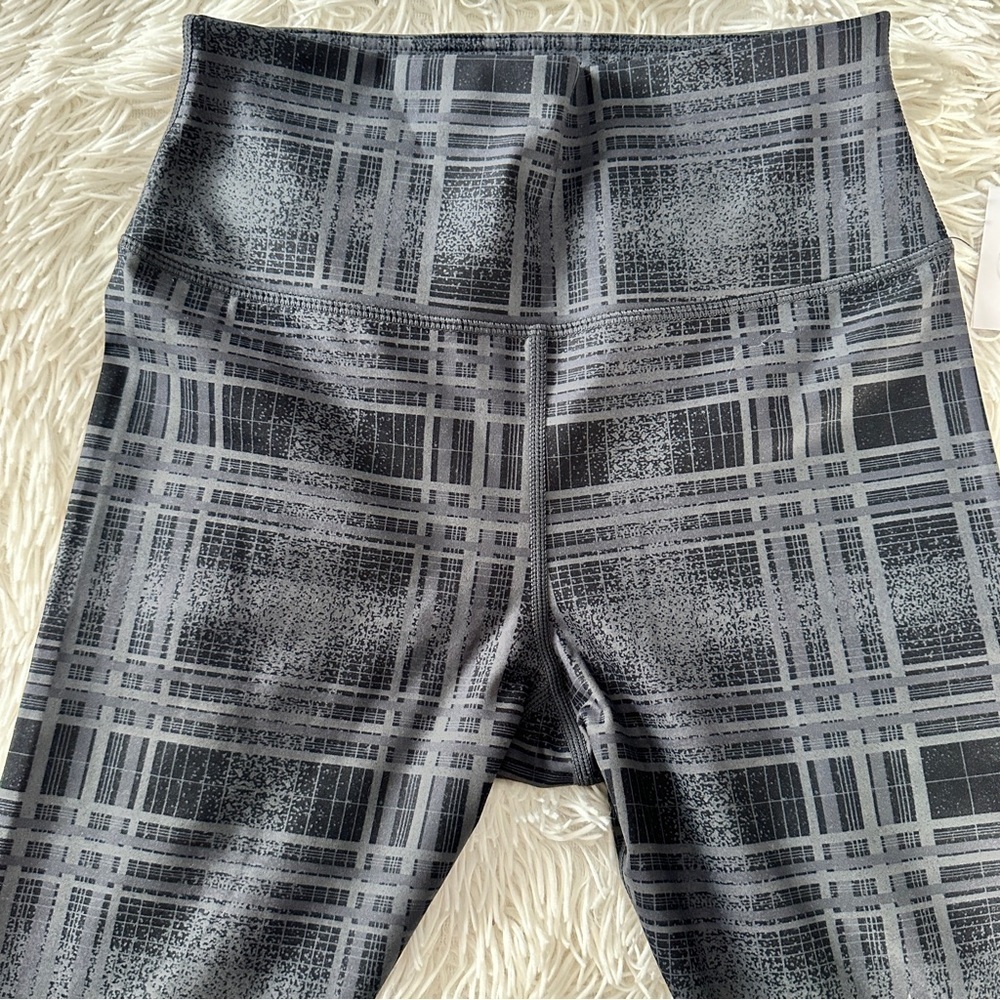 Glyder Sultry High Rise Leggings in Black Speckled Plaid Sleek Sculpt Fit Size S - Picture 5 of 13